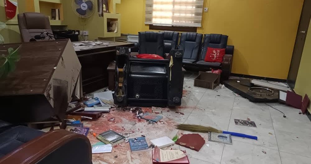 Gunmen Storm Yemen’s Aden Al-Ghad Offices, Injuring Journalists