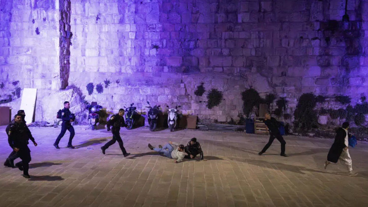 Foreign Press Condemns Israeli Police After Journalist Injured During Coverage