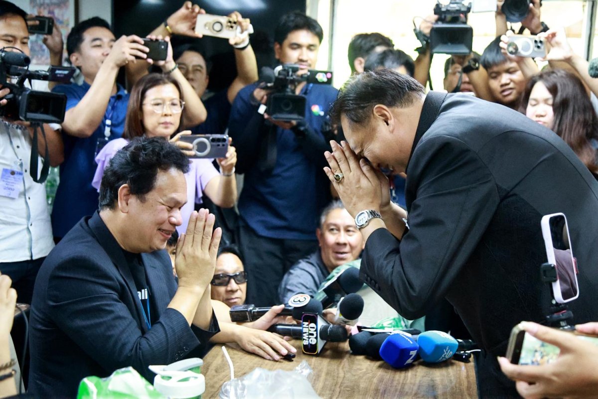 Thai Minister Apologises After Heated Clash With Journalist Over Corruption Questions